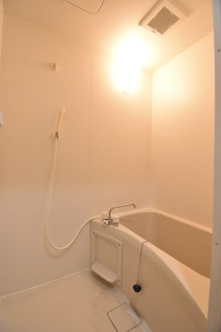 第二紀和マンションの浴室