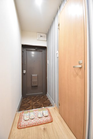 第二紀和マンションの玄関