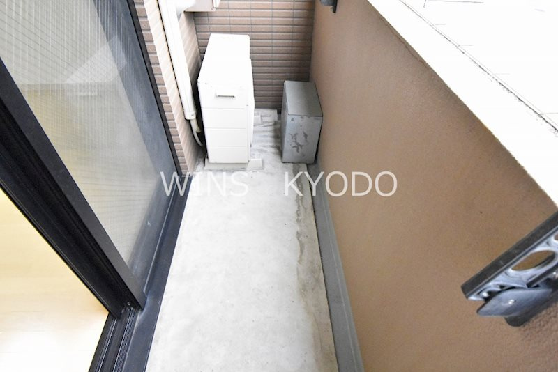 世田谷区砧４丁目の賃貸マンションのバルコニー