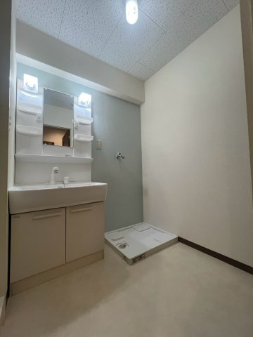 アクトパレスの内装