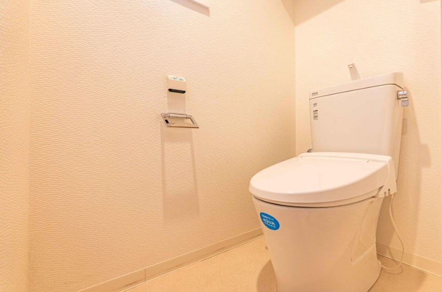 ＶＩＬＬＥＶＩＯ　ＫＡＳＡＩのトイレ|ＶＩＬＬＥＶＩＯ　ＫＡＳＡＩ：ウォシュレット機能付きトイレです！