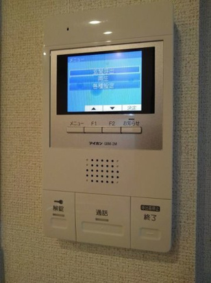 モナヴェールⅢのセキュリティ|モニタ付インターホンで安心♪