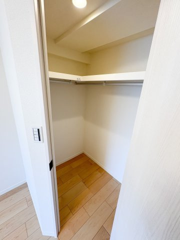 小松川パークマンション弐号棟（13階部分）／仲介手数料無料／新規フルリノベーションの収納