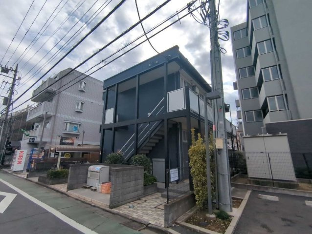 レオパレスポピンズの外観