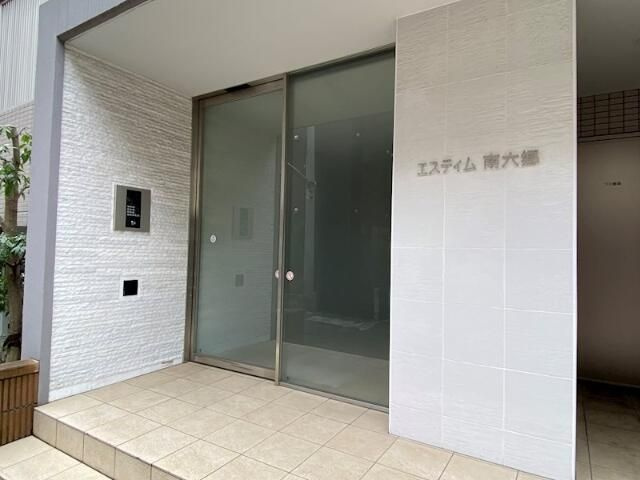 エスティム南六郷のエントランス