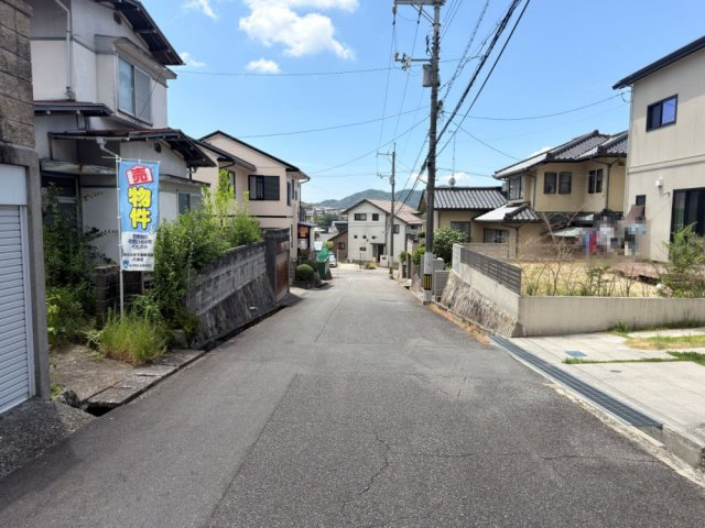 焼山東2丁目　土地の前面道路含む現地写真|前面道路は幅員約5mです。