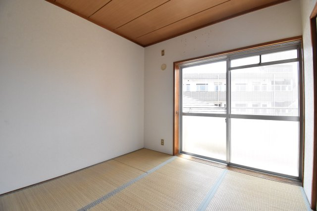 グレースハイム上住吉の和室