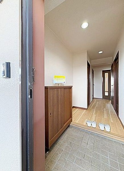 ロイヤルメゾンⅡの玄関