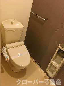 シャーメゾン郡家 C棟のトイレ