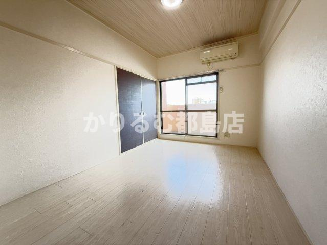東洋プラザ都島中通の居間・リビング