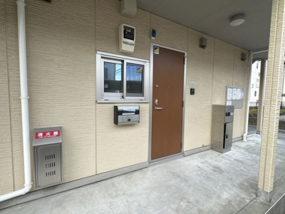 【エントランス】 | ホワイトテラス