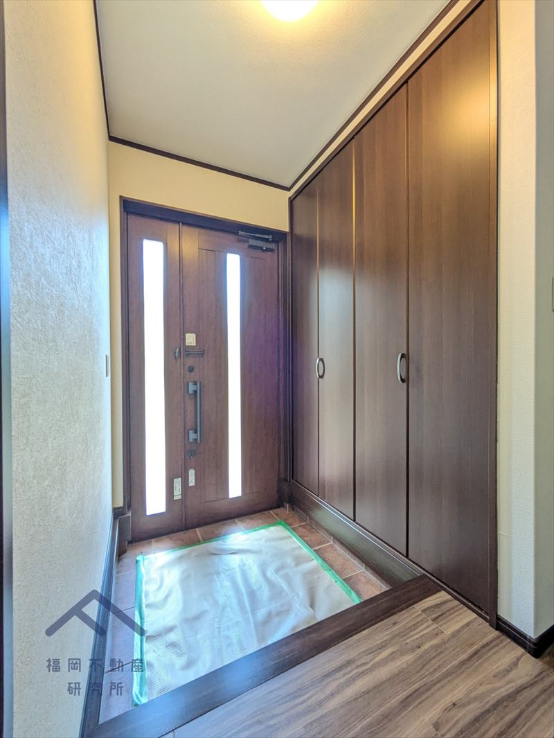 古賀市薬王寺　戸建ての玄関