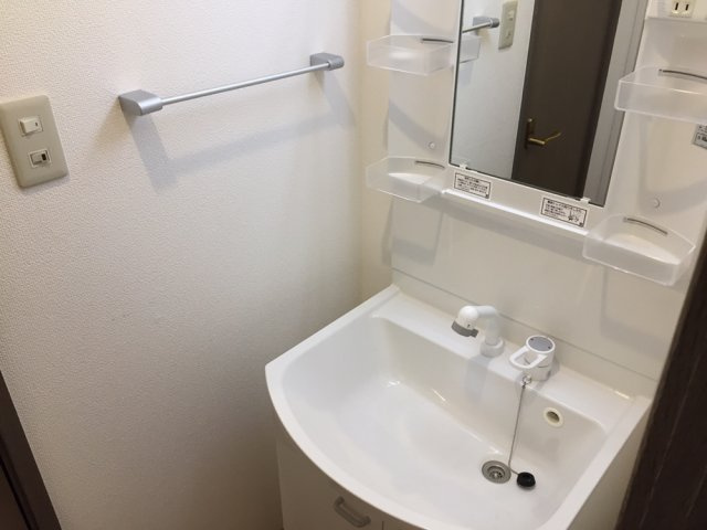 アムールＭの洗面所