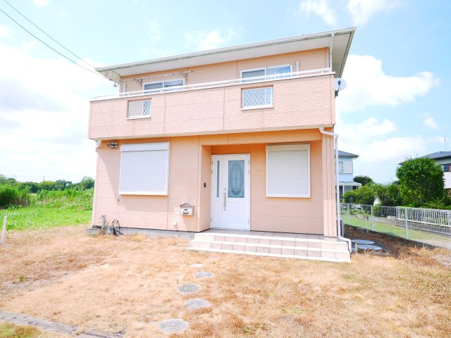 茂原市小轡　中古戸建の外観|敷地約63坪 駐車4台 平成15年6月築 田園地帯で自然豊かな立地 2階リビング 