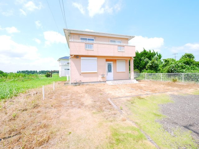 茂原市小轡　中古戸建の庭|敷地約63坪 駐車4台 平成15年6月築 田園地帯で自然豊かな立地 2階リビング 