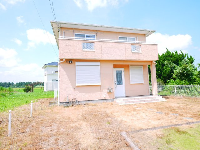 茂原市小轡　中古戸建の外観|敷地約63坪 駐車4台 平成15年6月築 田園地帯で自然豊かな立地 2階リビング 