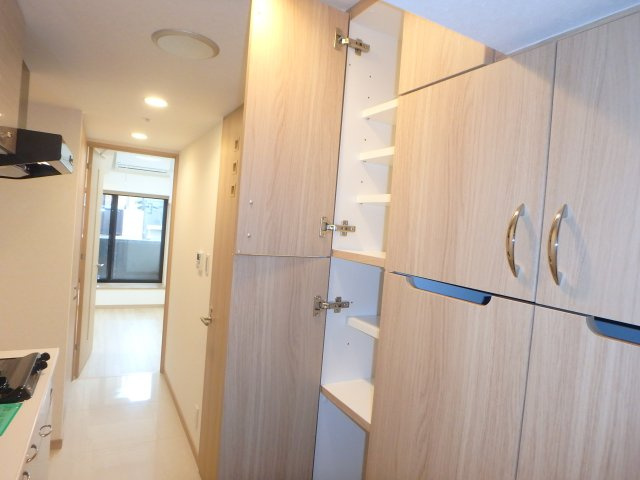 ルーブル新丸子の玄関|他のお部屋の参考写真となります。