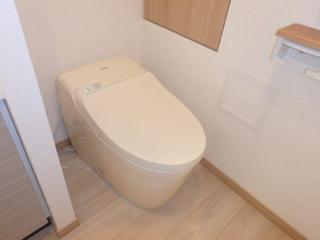 ルーブル新丸子のトイレ|他のお部屋の参考写真となります。