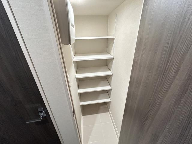 ＬＩＭＥ ＲＥＳＩＤＥＮＣＥ ＫＡＷＡＧＵＣＨＩ ＥＡＳＴの玄関