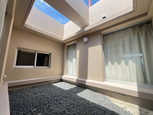 レックスガーデン守山弐番館　の中庭