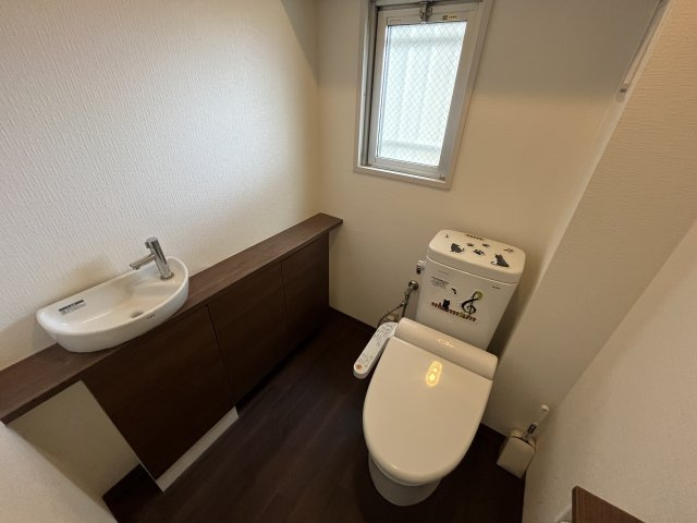 レックスガーデン守山弐番館　のトイレ