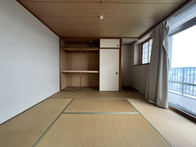 レックスガーデン守山弐番館　の和室