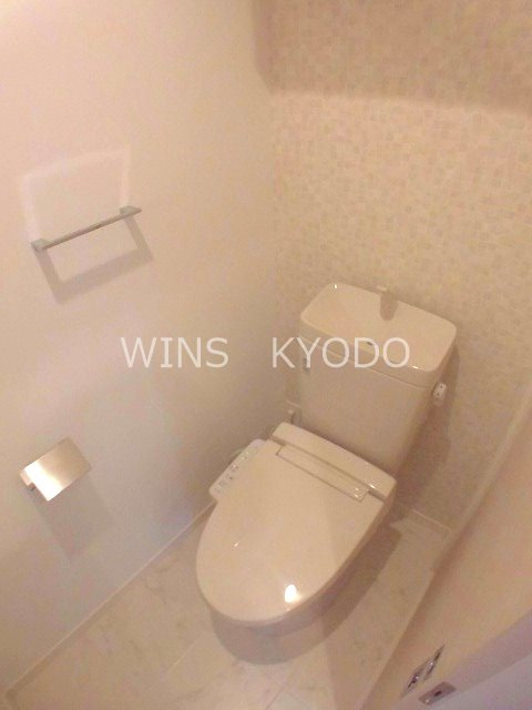 世田谷区経堂１丁目のアパートのトイレ