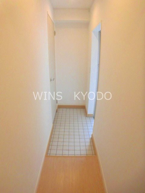 世田谷区経堂１丁目のアパートの玄関