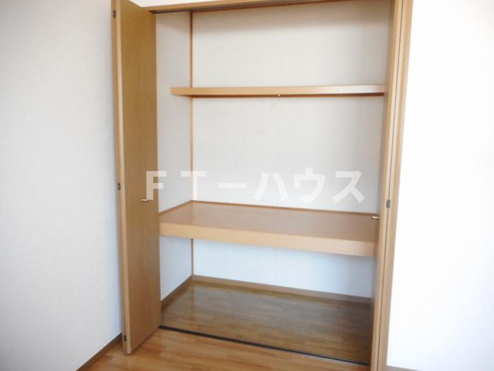 レジデンスヒルトップ Ⅴの収納|押入れ