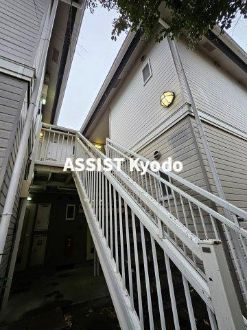 世田谷区桜上水１丁目のアパートのエントランス