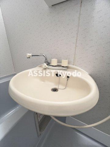 世田谷区桜上水１丁目のアパートの洗面所
