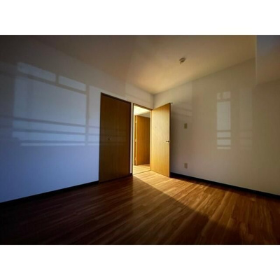 【玄関】 | コリーヌアンソレイエ | 別のお部屋の写真です