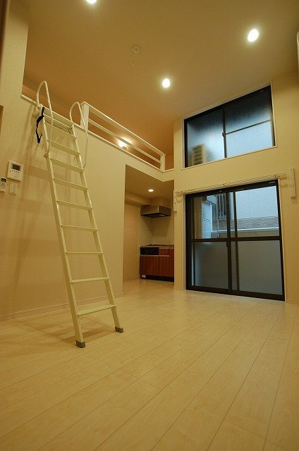 MarinStudio和白