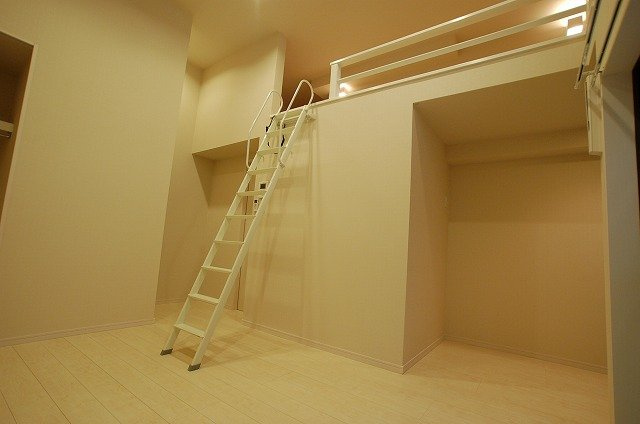 MarinStudio和白