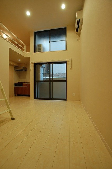 MarinStudio和白