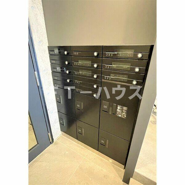 Sotterranea（ｿｯﾃﾗﾈｱ）の玄関