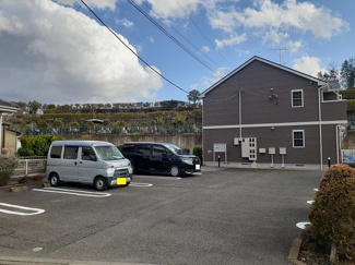 【駐車場】