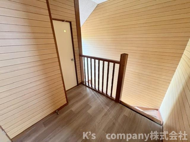 ◎高座郡寒川町一之宮3丁目　テラスハウスのその他|2階の階段ホール◇