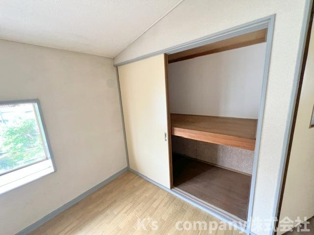 ◎高座郡寒川町一之宮3丁目　テラスハウスの収納|奥行きのある押入れ収納☆来客用の布団なども保管できます◇