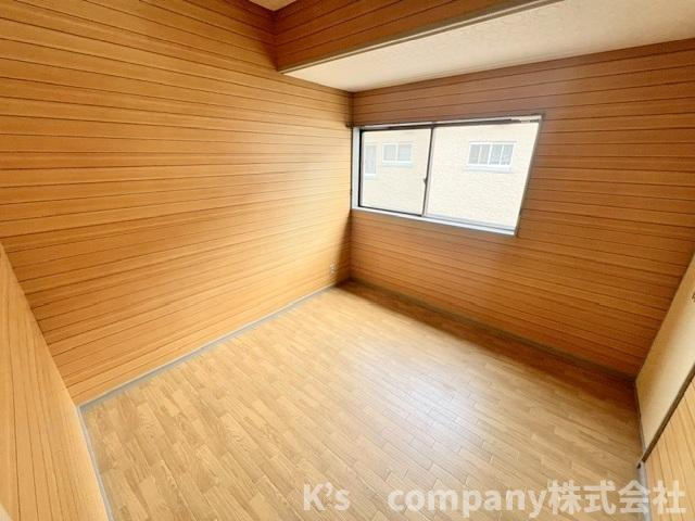 ◎高座郡寒川町一之宮3丁目　テラスハウスの寝室|洋室スペース◇主寝室におすすめです◇