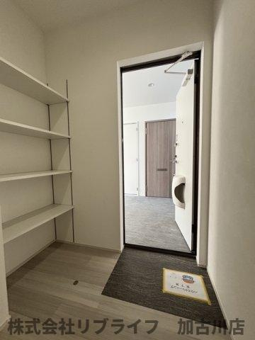土山新築ハイツの玄関