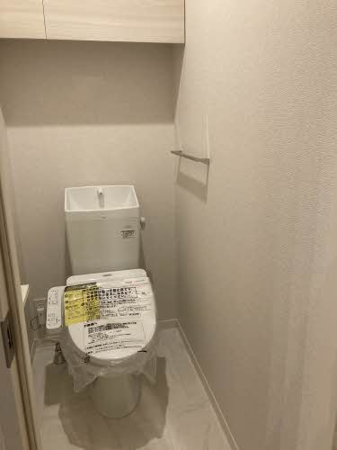 ピアヌーラ東雲のトイレ|ゆったりとした空間のトイレです