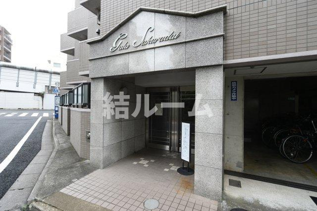 練馬区豊玉北３丁目の賃貸マンションのエントランス