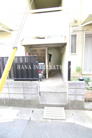 あやハイツのエントランス