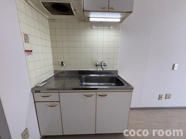 フローラ泉町Ａのキッチン