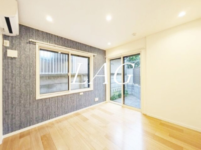 【居間・リビング】 | Ｃａｓａ　Ｓｈｉｍｏｋｉｔａ | 洋室のお部屋です。