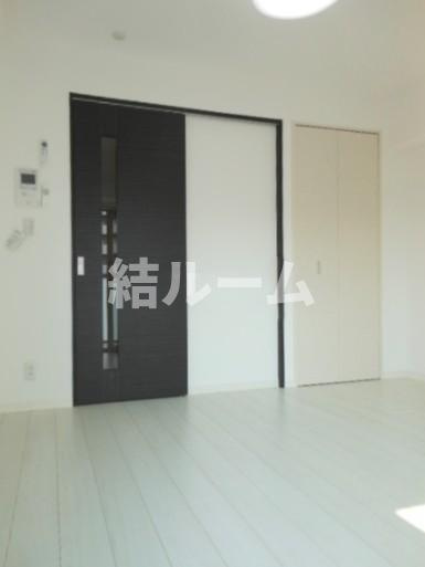 豊島区東池袋２丁目の賃貸マンションの居間・リビング