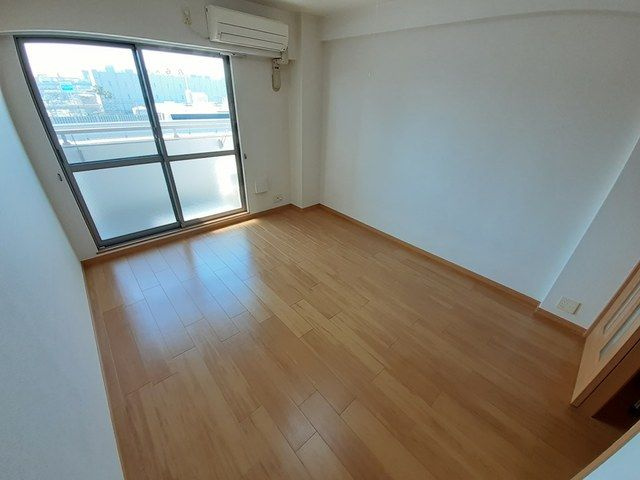 Ｔ’ｓ　ＣＵＢＥ　ＺＥＲＯの居間・リビング