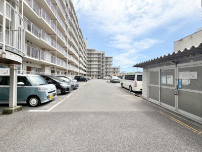 【駐車場】 | エクセラート北助松 | お家探しを始めてみようと思われたら是非【イエストア】までお気軽にご相談下さいませ♪
