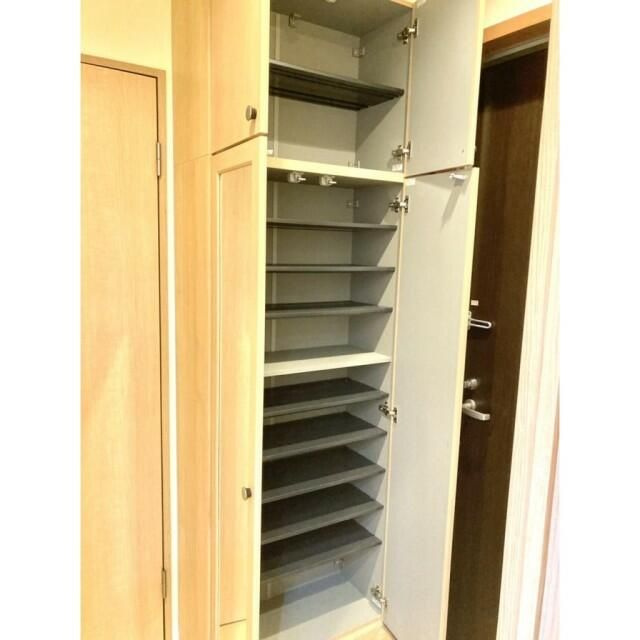 大和市西鶴間４丁目の賃貸マンションの収納